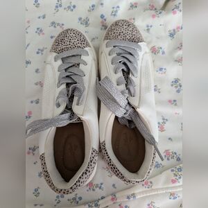 Universal Thread White and Gray Sneakers